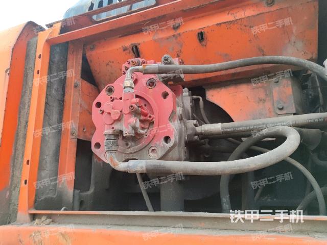 液壓泵斜45?左（大件艙室）