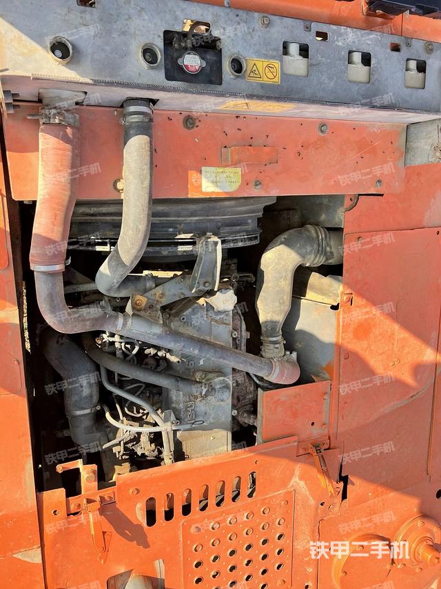 發(fā)動機(jī)整體俯視(整機(jī)外觀) 發(fā)動機(jī)整體俯視(整機(jī)外觀)