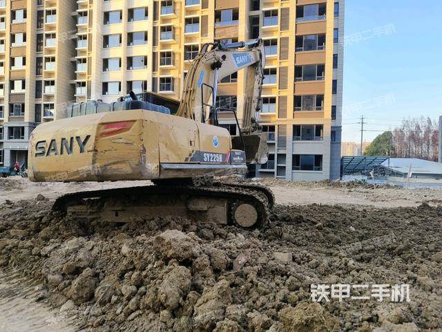 右后45(整機外觀) 右后45(整機外觀)