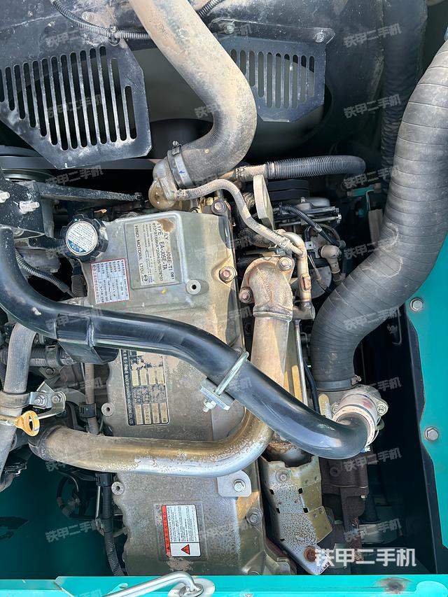 發(fā)動(dòng)機(jī)整體俯視(整機(jī)外觀) 發(fā)動(dòng)機(jī)整體俯視(整機(jī)外觀)