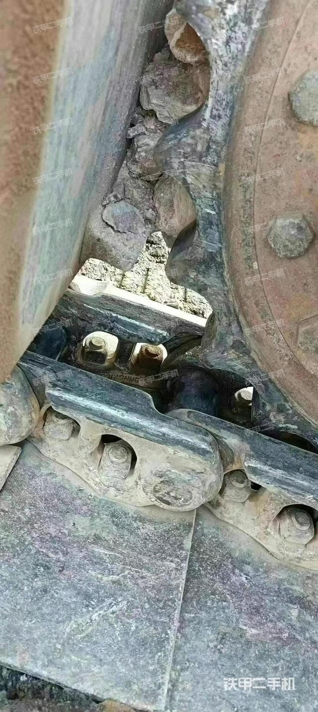 单侧履带整体（整机外观）