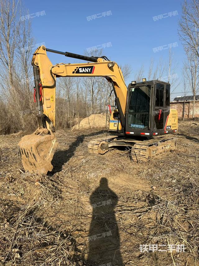 駕駛室整體（整機(jī)外觀）