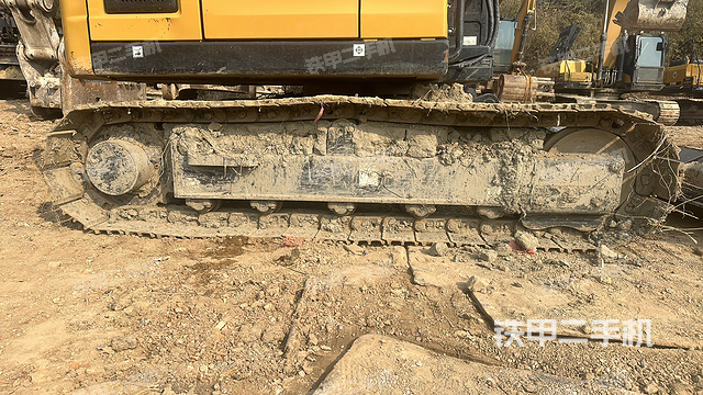 单侧履带整体（整机外观）