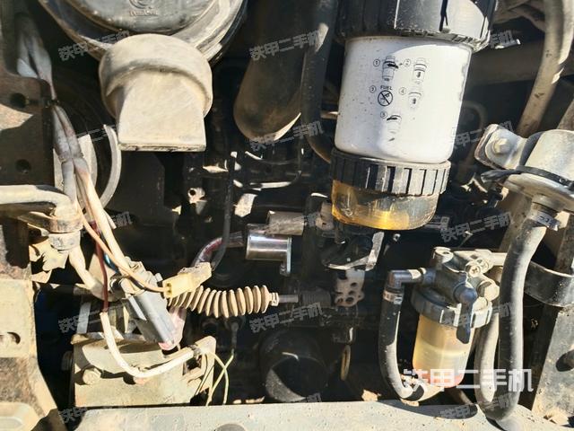 發(fā)動機室(上車部件) 發(fā)動機室(上車部件)