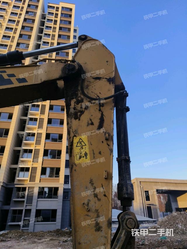 大臂整體?右側(工作和回轉裝置) 大臂整體?右側(工作和回轉裝置)