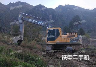 沃爾沃EC210B挖掘機(jī)實(shí)拍圖片