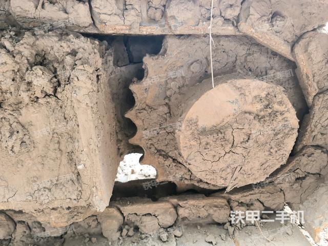 左驅(qū)動輪/左后輪(行走機(jī)構(gòu)) 左驅(qū)動輪/左后輪(行走機(jī)構(gòu))