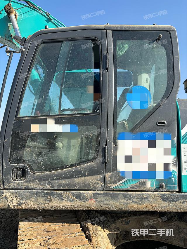 驾驶室整体（整机外观）