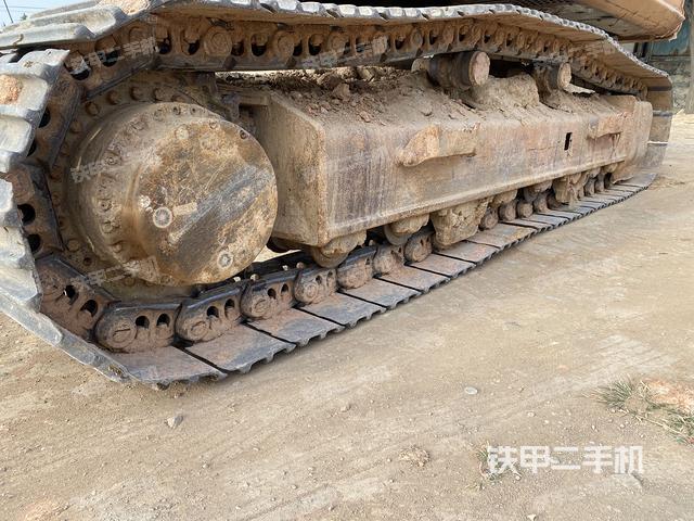 单侧履带整体（整机外观）