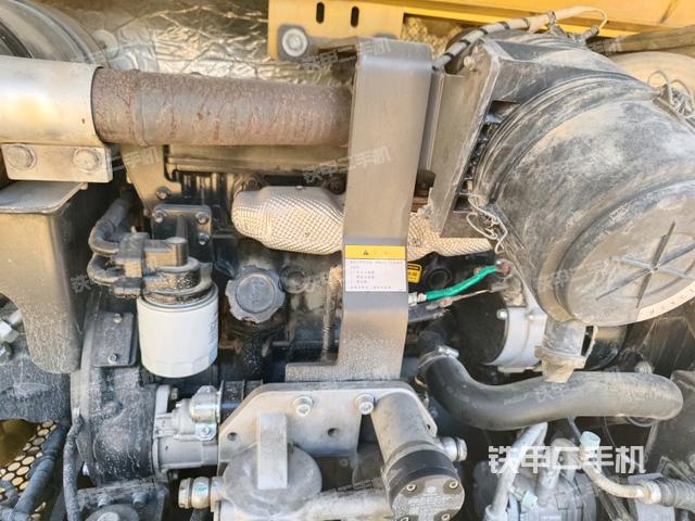 發(fā)動(dòng)機(jī)室（上車部件）