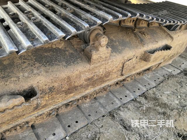 右側(cè)行走馬達蓋板（行走機構(gòu)）