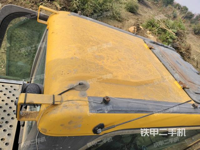 駕駛室頂部俯視（上車部件）