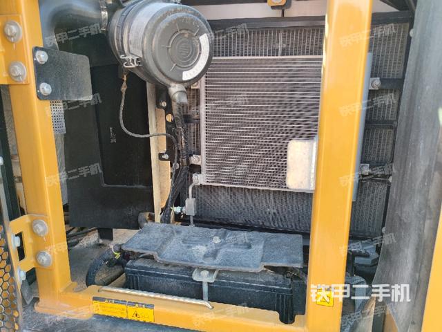 散熱器室(大件艙室) 散熱器室(大件艙室)