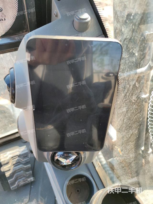 顯示屏?(駕駛室部分) 顯示屏?(駕駛室部分)