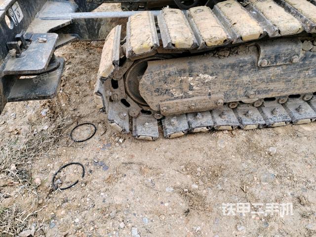 左導(dǎo)向輪（行走機(jī)構(gòu)）