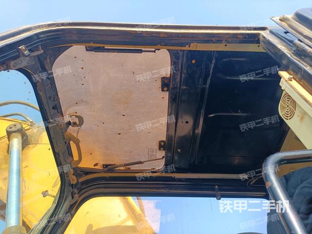 頂棚整體（駕駛室部分）