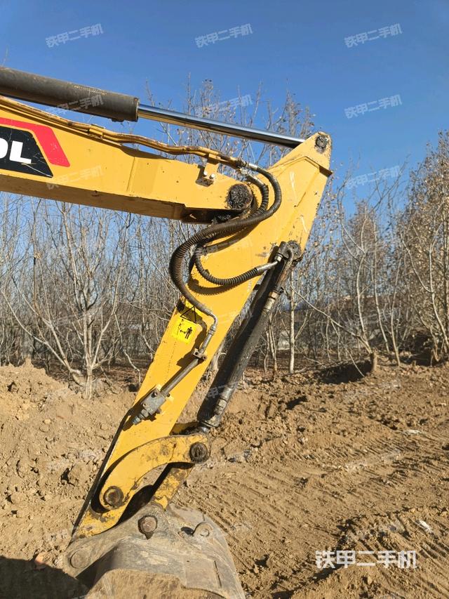 小臂整體左后（工作和回轉(zhuǎn)裝置）