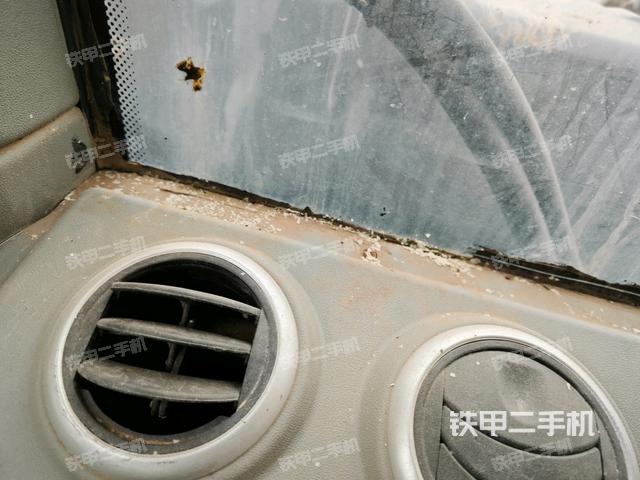 后窗玻璃角標(biāo)（駕駛室部分）