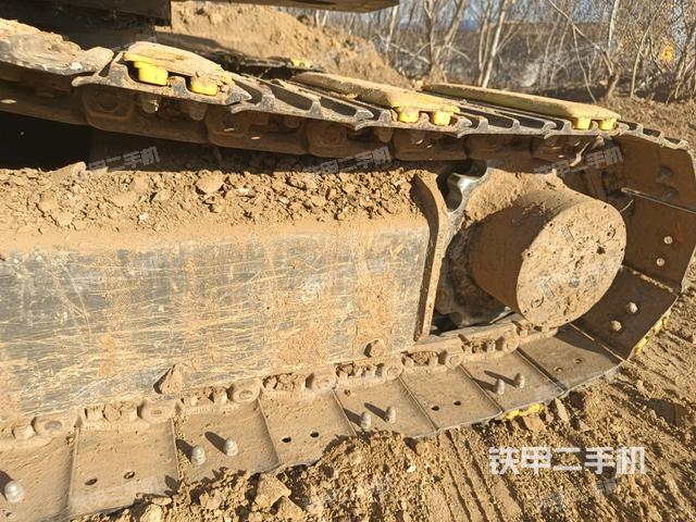 右驅(qū)動(dòng)輪（行走機(jī)構(gòu)）