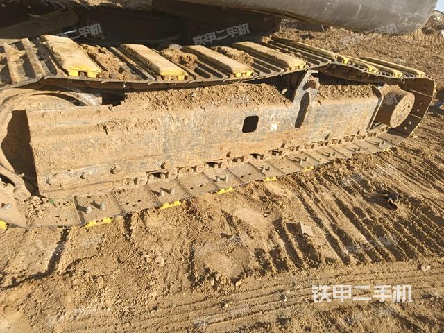 左側(cè)履帶整體?（行走機(jī)構(gòu)）