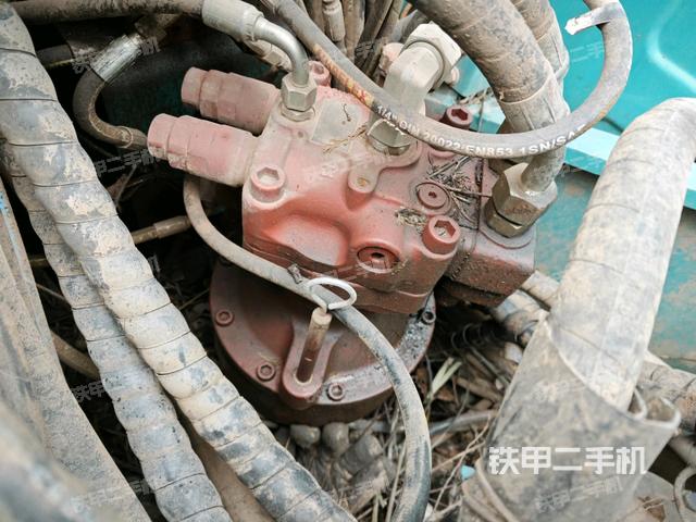 回轉(zhuǎn)馬達(dá)（上車部件）