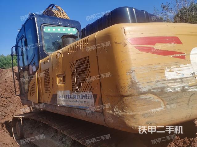 駕駛室左后45度(駕駛室部分) 駕駛室左后45度(駕駛室部分)