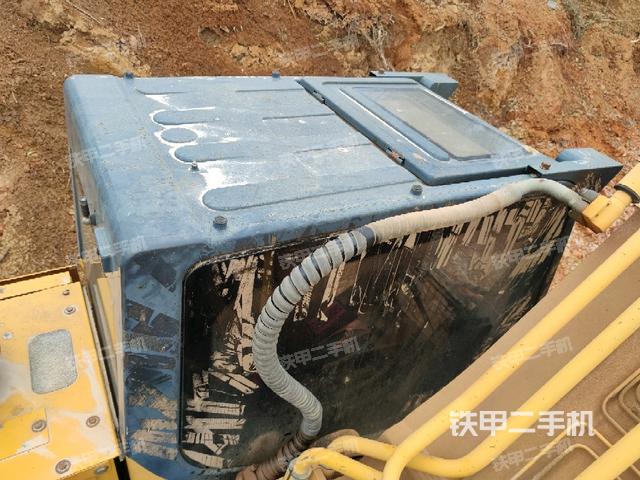 驾驶室顶部俯视(上车部件) 驾驶室顶部俯视(上车部件)