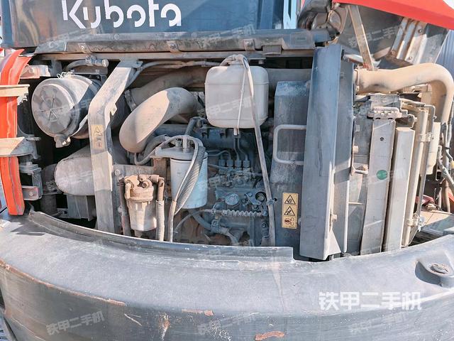 發(fā)動機(jī)整體俯視（整機(jī)外觀）