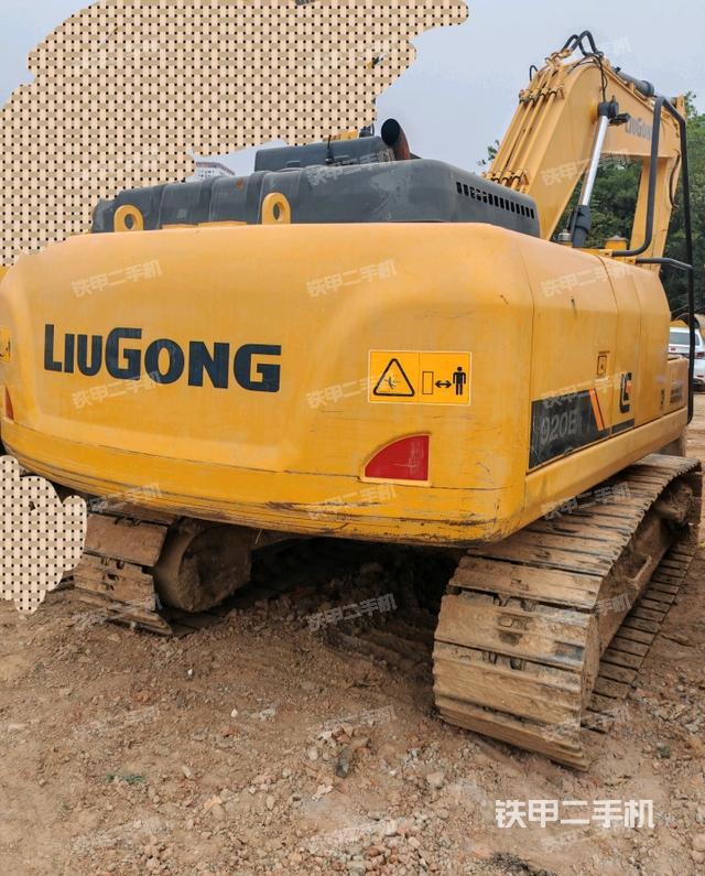 整機(jī)右后45°(整機(jī)外觀) 整機(jī)右后45°(整機(jī)外觀)