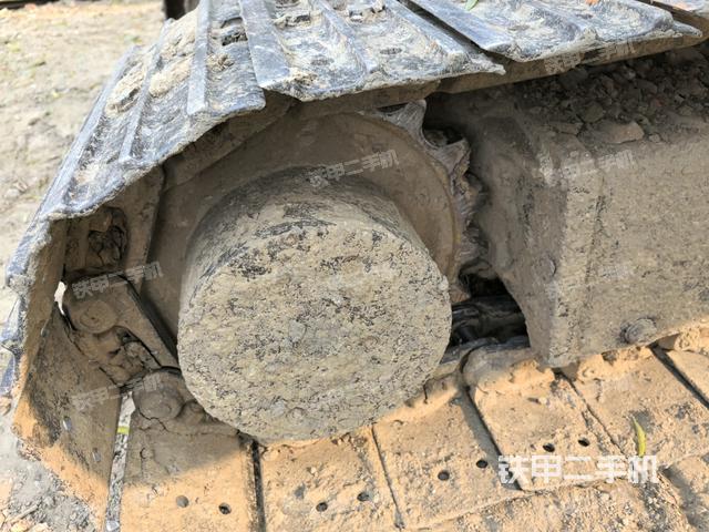 左側(cè)行走馬達(dá)蓋板(行走機(jī)構(gòu)) 左側(cè)行走馬達(dá)蓋板(行走機(jī)構(gòu))