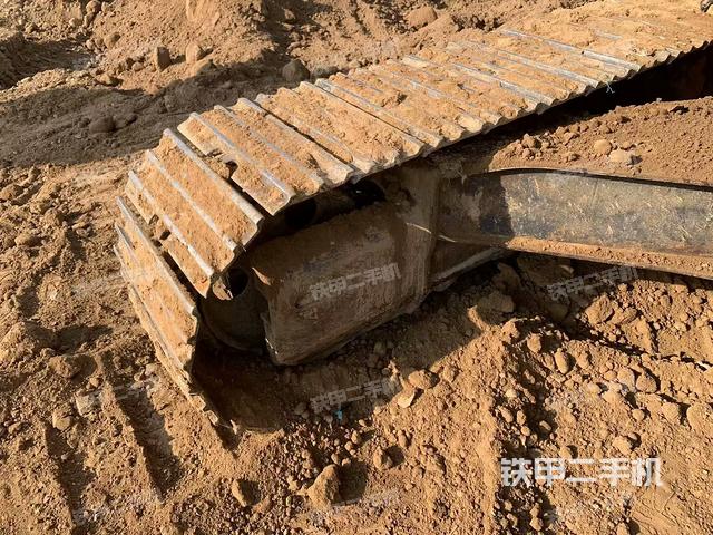 單側履帶整體（整機外觀）