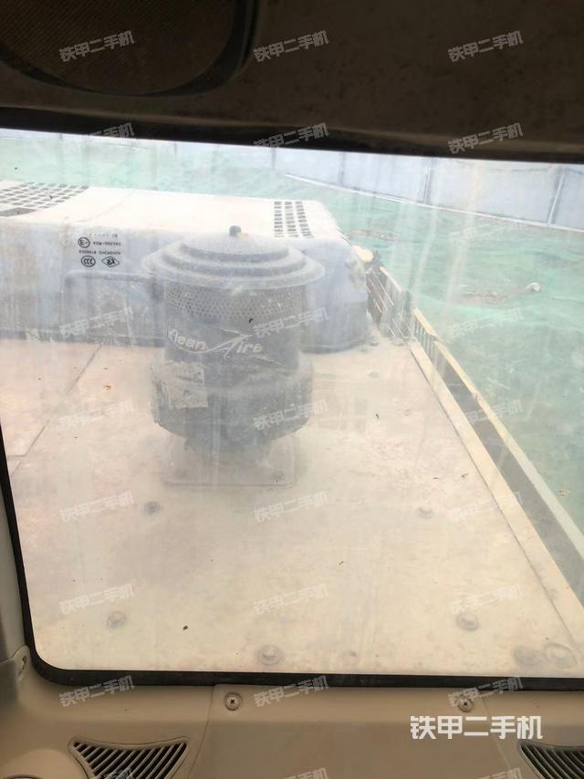 座椅右侧控制台/钥匙门/油门/含右手柄（驾驶室部分）