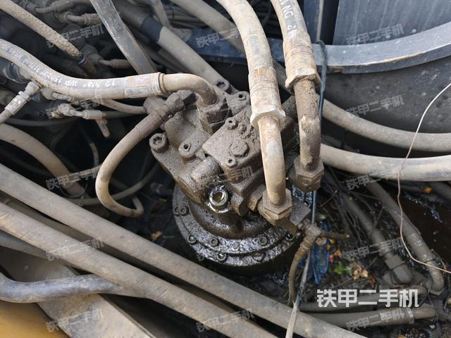 回轉(zhuǎn)馬達（上車部件）