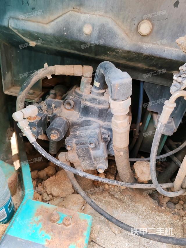 液壓泵室（大件艙室）