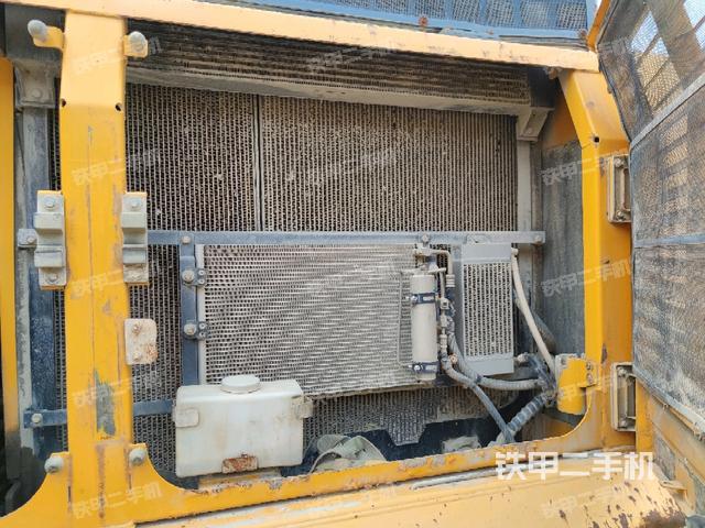 散熱器正面（大件艙室）