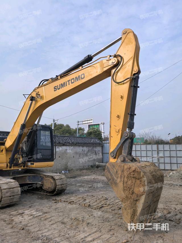 大臂整體?右側(cè)(工作和回轉(zhuǎn)裝置) 大臂整體?右側(cè)(工作和回轉(zhuǎn)裝置)