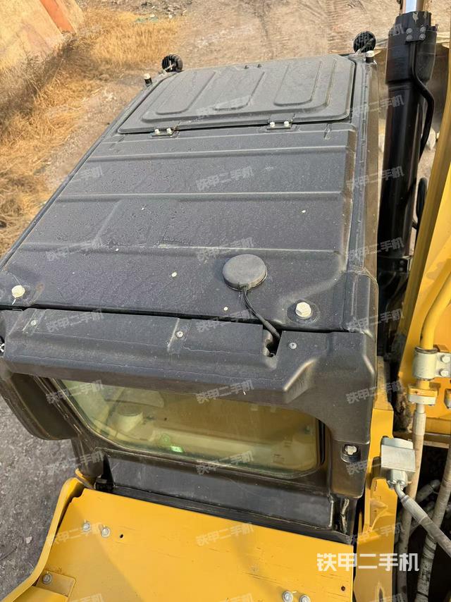 駕駛室頂部（整機(jī)外觀）