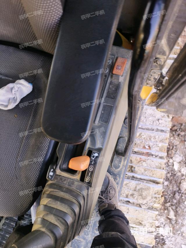 座椅后部（駕駛室部分）