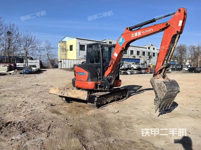 駕駛室頂部（整機(jī)外觀）