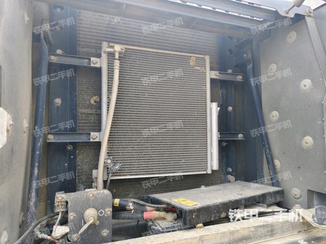 散熱器正面（大件艙室）