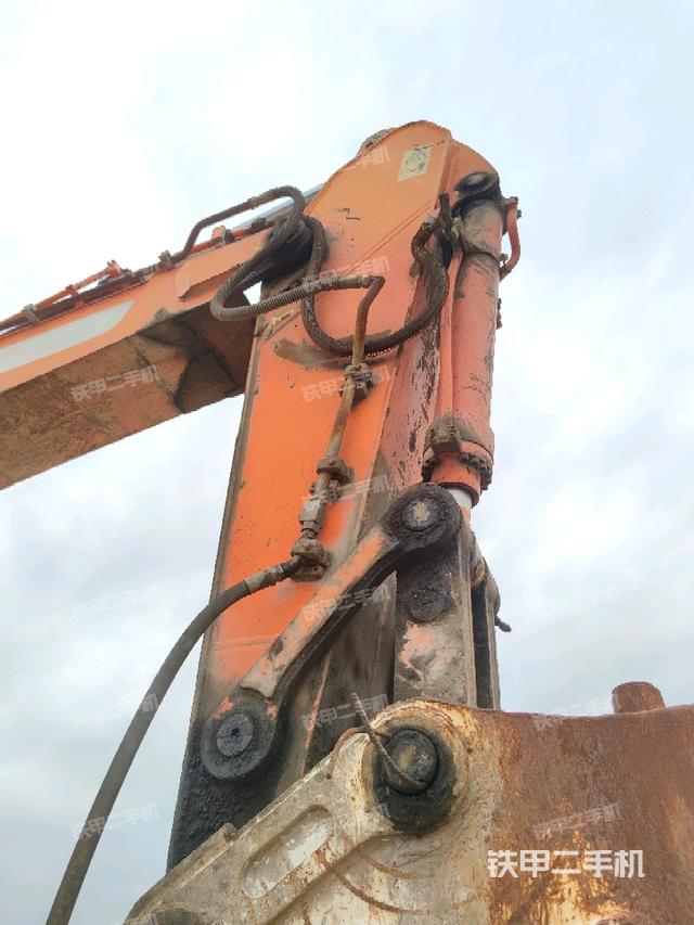 小臂整體右前（工作和回轉(zhuǎn)裝置）