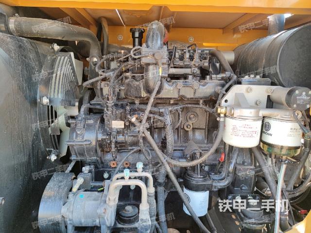 發(fā)動(dòng)機(jī)室(上車(chē)部件) 發(fā)動(dòng)機(jī)室(上車(chē)部件)