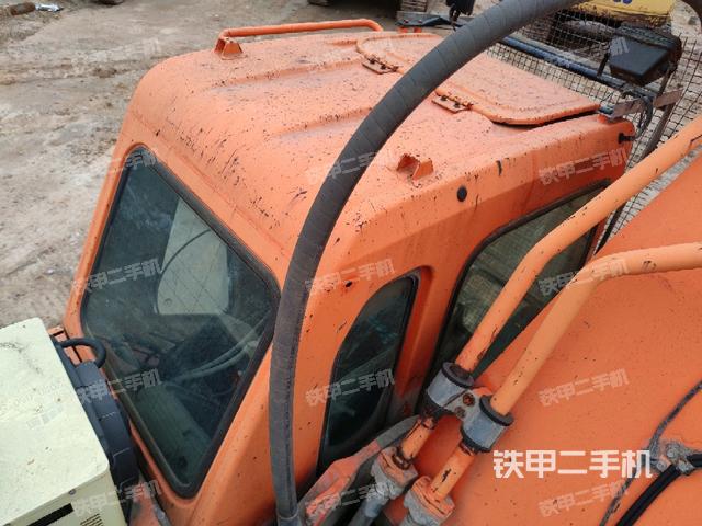 駕駛室頂部俯視（上車部件）