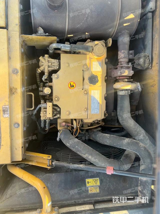 發(fā)動(dòng)機(jī)整體俯視(整機(jī)外觀) 發(fā)動(dòng)機(jī)整體俯視(整機(jī)外觀)