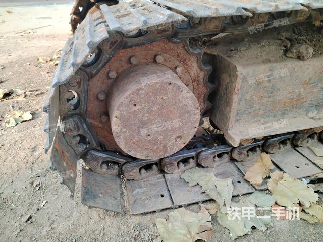 左驅(qū)動(dòng)輪（行走機(jī)構(gòu)）