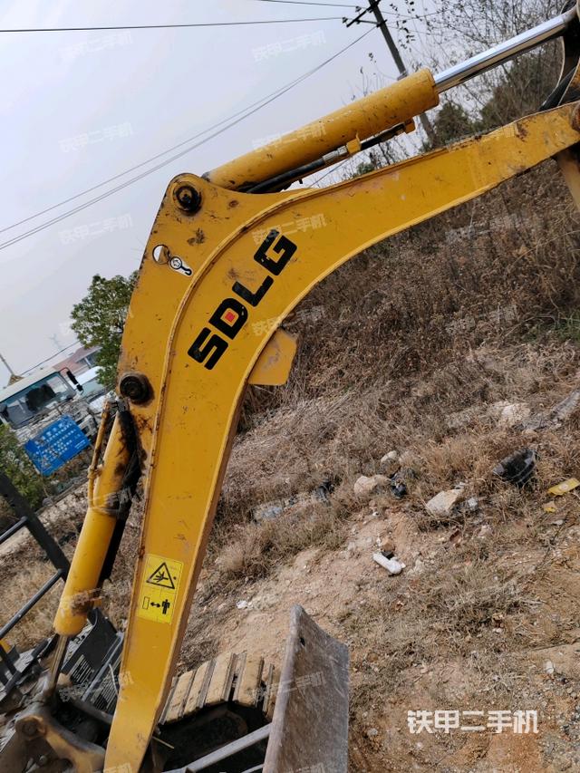 大臂整體?右側(cè)（工作和回轉(zhuǎn)裝置）