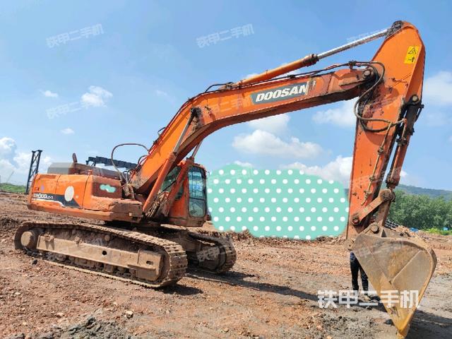 右前45(整機(jī)外觀) 右前45(整機(jī)外觀)