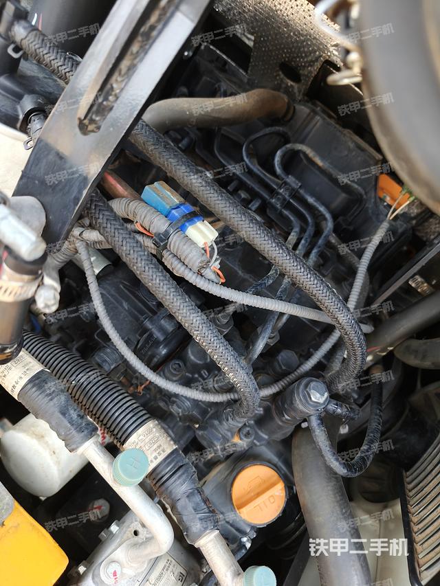 发动机整体俯视（整机外观）