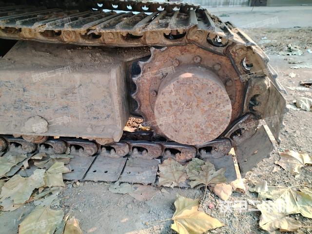 右驅(qū)動(dòng)輪（行走機(jī)構(gòu)）