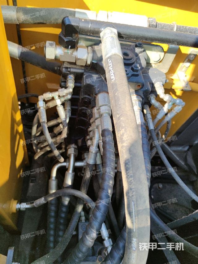 分配閥(上車(chē)部件) 分配閥(上車(chē)部件)